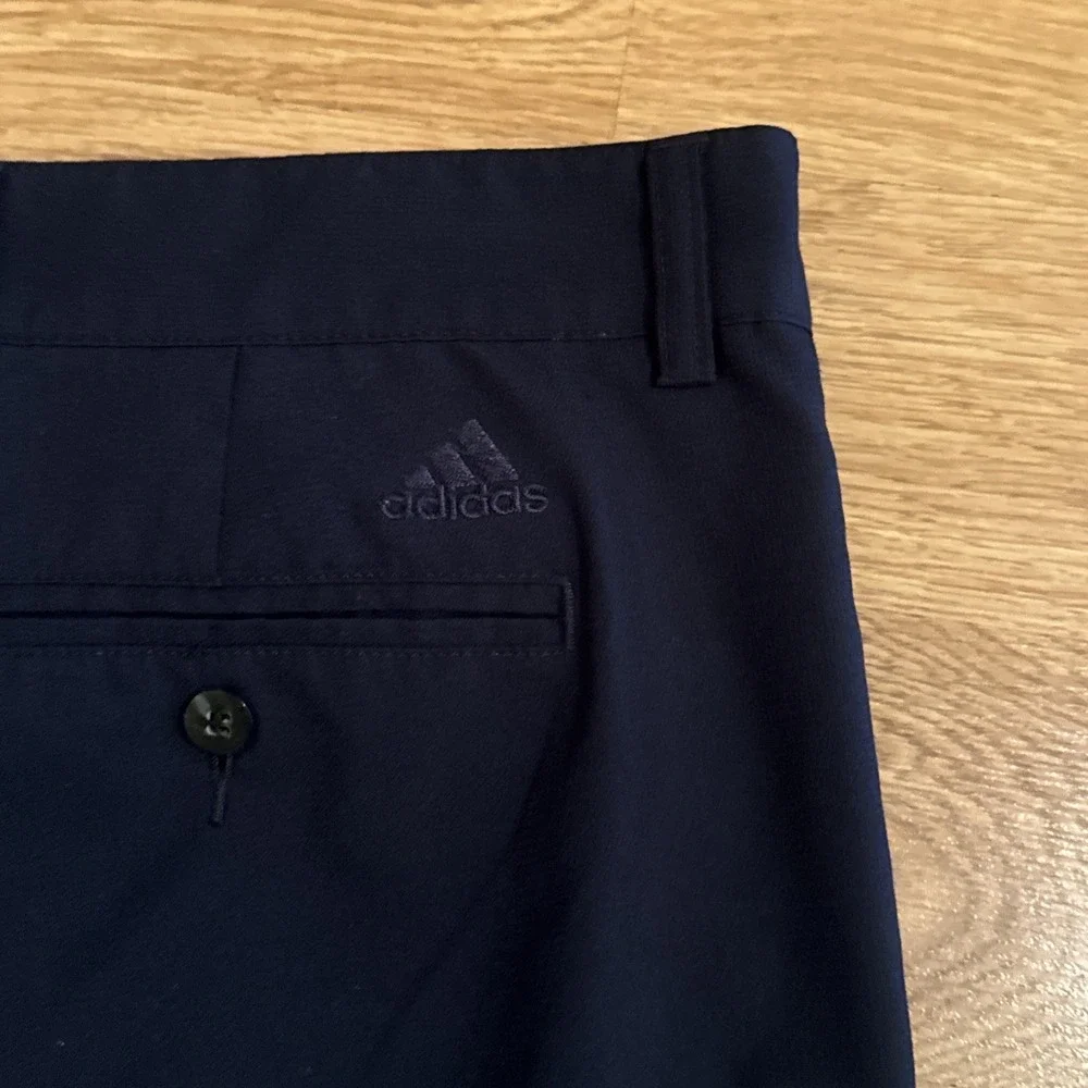Adidas Golf Shorts Men's Navy Blue Size 38 (Measure 40) Stretch Comfort
